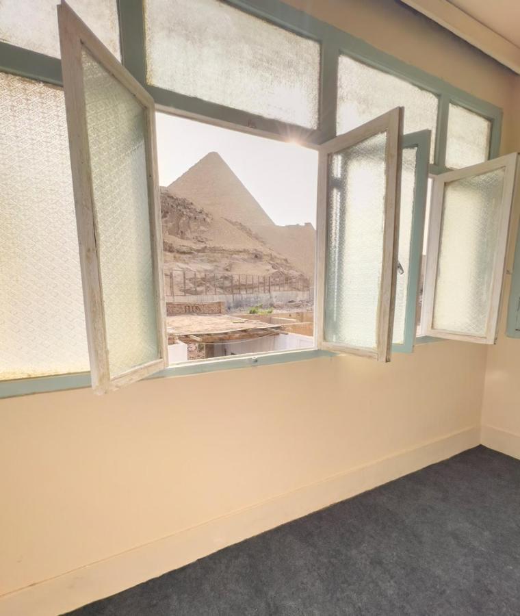 The Grand Pyramids View Hotel Kafrat al Jabal Bagian luar foto