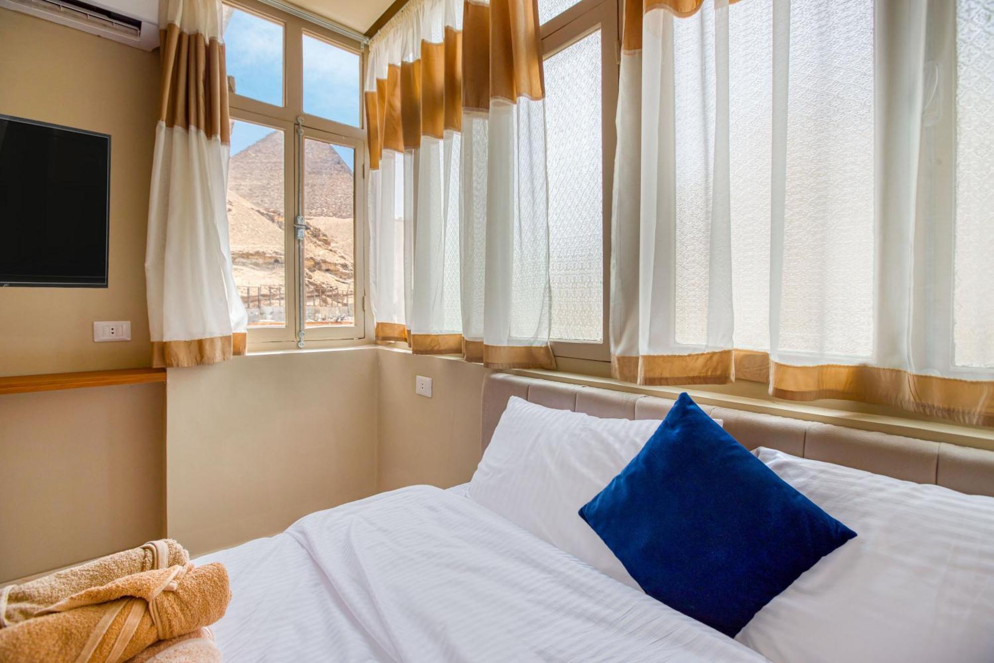 The Grand Pyramids View Hotel Kafrat al Jabal Ruang foto